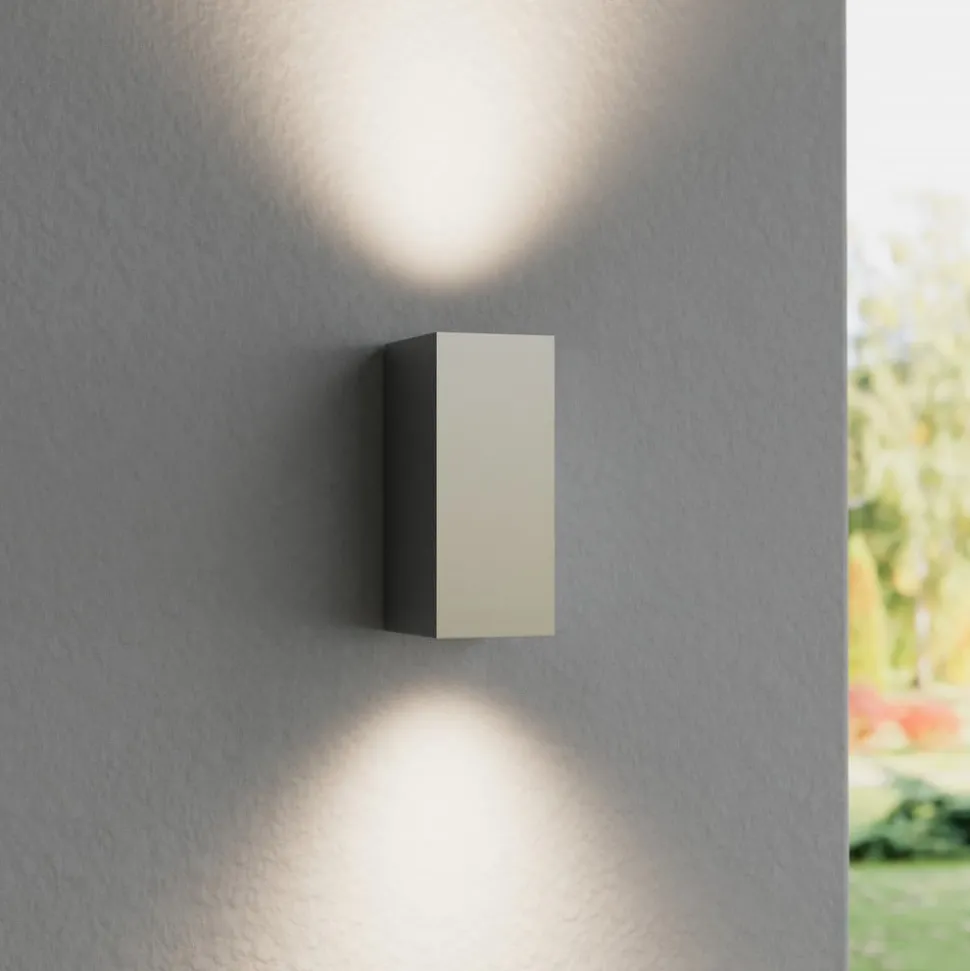 Lucande buitenwandlamp Tavi, 15 cm, zilver, Bridgelux LED