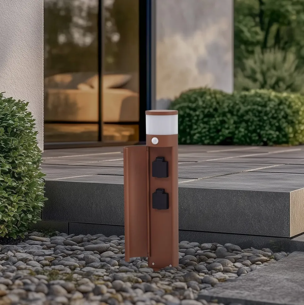 Lucande Corban sokkellamp, roest, sensor, stopcontacten, IP44