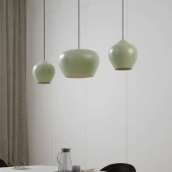 Lucande hanglamp Malisa, groen, 3-lamps, metaal, lengte 90cm