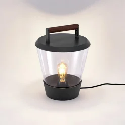 Lucande Larkyn tafellamp, buitendecoratie