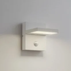 Lucande LED buiten wandlamp Silvan, wit, sensor, IP54, 16cm