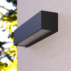 Lucande LED buiten wandlamp Virgalia, bewegingsmelder, IP54