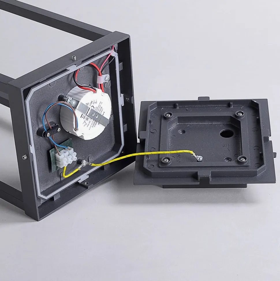 Lucande LED sokkellamp Lealan, zwart, metaal, 23 cm, IP54