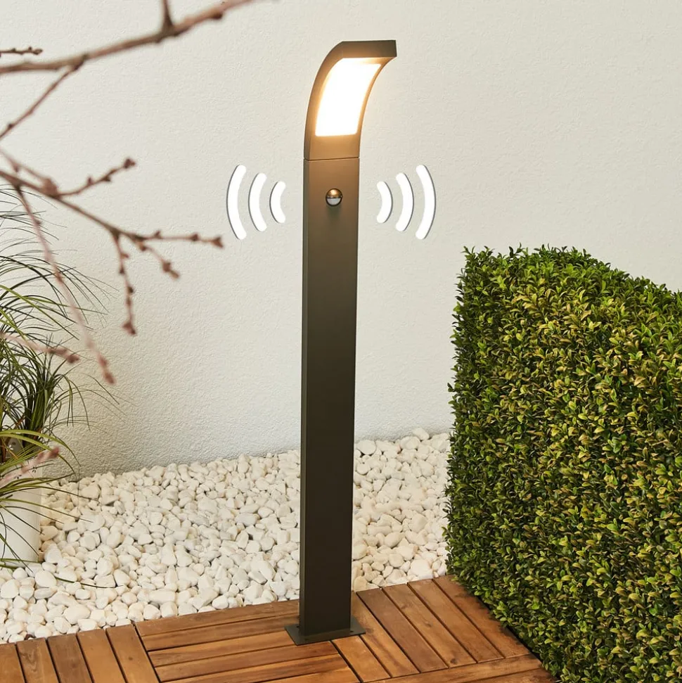 Lucande LED tuinpadverlichting Juvia, 100 cm, bewegingsmelder, IP54