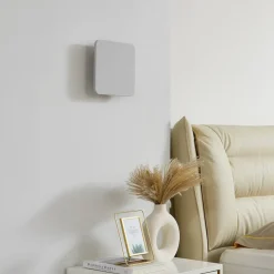 Lucande LED wandlamp Elrik, wit, 22 cm hoog, metaal