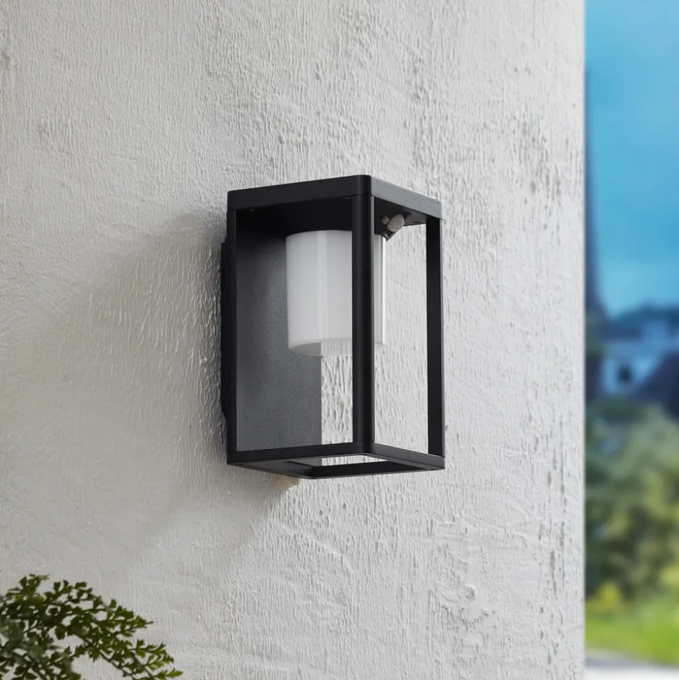 Lucande LED wandlamp Tilena, zwart, aluminium, sensor