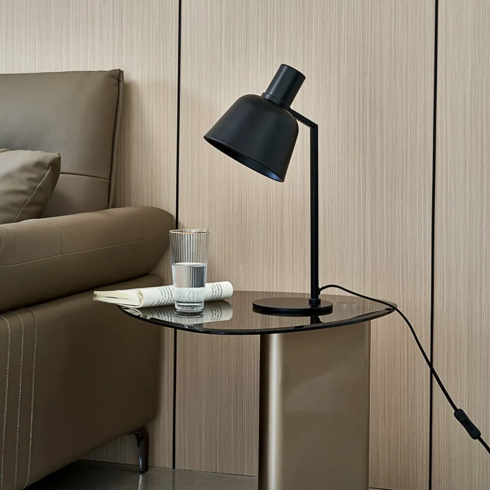 Lucande Servan tafellamp van zwart ijzer