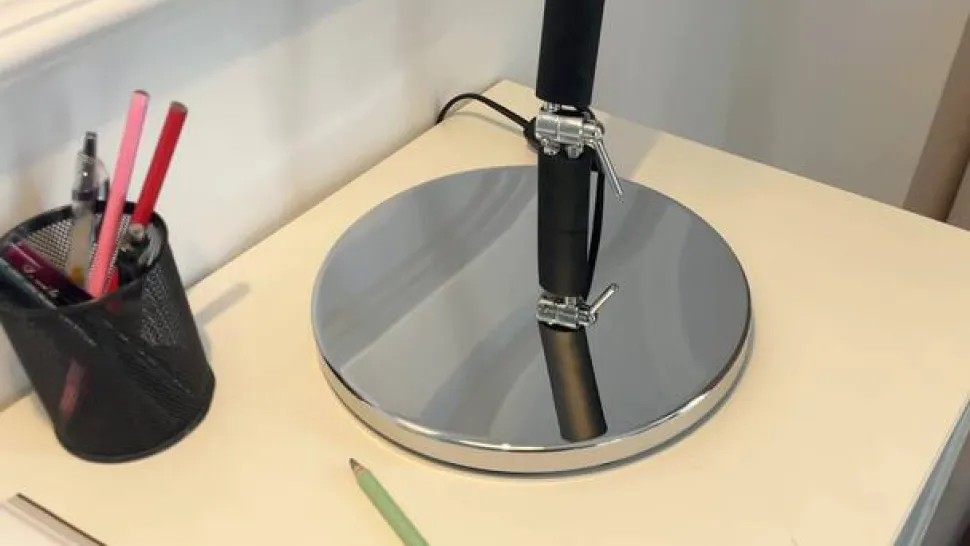 Lucande tafellamp Dansari, zwart, metaal, verstelbaar