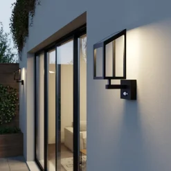 Lucande Timeo LED-buitenwandlamp op zonne-energie