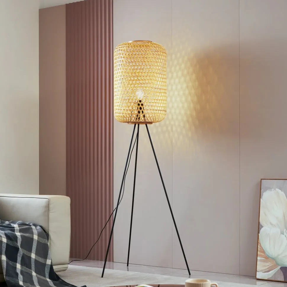 Lucande vloerlamp Jorick, bamboe, driepoot, hoogte 166 cm