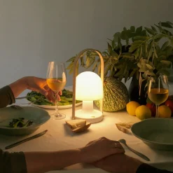 MARSET FollowMe LED tafellamp, wit-eiken, hoogte 29 cm