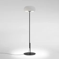 MARSET LED vloerlamp Vetra, frame zwart