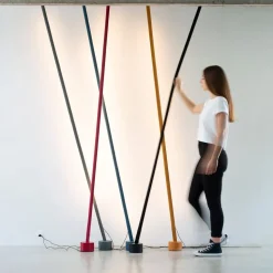 Martinelli Luce Elastica vloerlamp als band, grijs