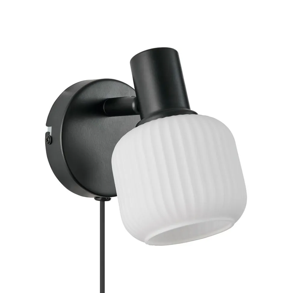Milford Mini wandlamp, zwart, geribbeld glas, met stekker