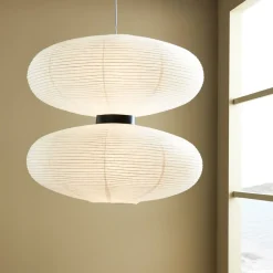 Mite hanglamp met witte papieren kap