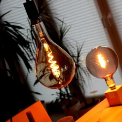 Müller Licht tint white LED bol E27 4,9 W goud