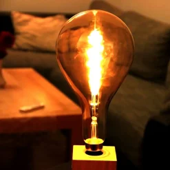 Müller Licht tint white LED lamp E27 4,9 W goud