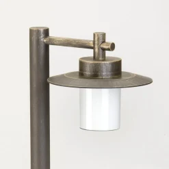 Moderne landhuisstijl - tuinpadverlichting Fiona