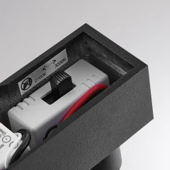 Molto Luce Arok LED wandlamp, zwart, aluminium, projectie 49 cm