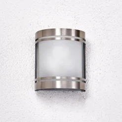 Mooi ontworpen RVS-wandlamp Lenea