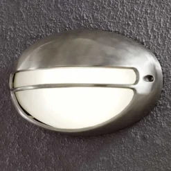 Mooie buitenwandlamp TORINO, ovaal