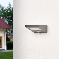 Naar onder schijnende Solar-buitenwandlamp Felin