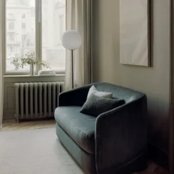 New Works Lantern Medium vloerlamp, hoogte 150cm