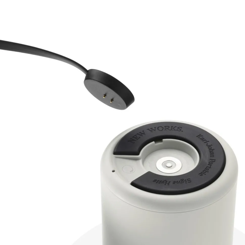 New Works oplaadbare lamp Karl-Johan, lichtgrijs, IP65