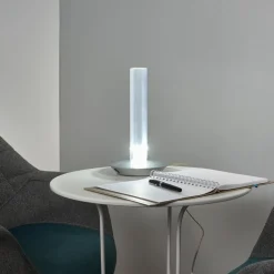 Oluce Cand-LED - sfeervolle LED tafellamp