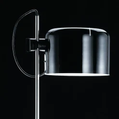 Oluce Coupé - tijdloze vloerlamp zwart