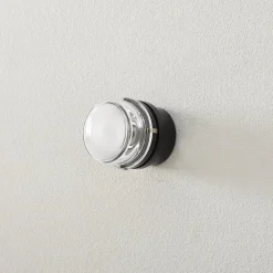 Oluce Fresnel wandlamp w. glazen lens IP44 zwart