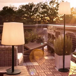 Paul Neuhaus tafellamp Falter, IP65, hoogte 60 cm