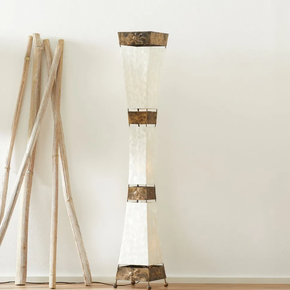 Paul Neuhaus vloerlamp Abuja, parelmoer, 150cm, 3-lamps, E27