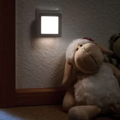 Paulmann LED nachtlampje, wandcontactdoos, hoekig