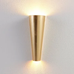 Perfect gevormde wandlamp Conan in goud
