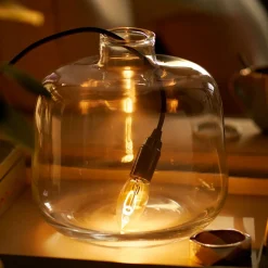 Philips Classic B35 LED kaarslamp goud E14 2,5W