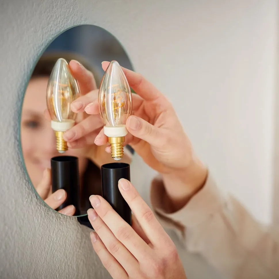 Philips Classic B35 LED kaarslamp goud E14 2,5W