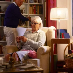 Philips E27 7W 840 A60 LED lamp mat