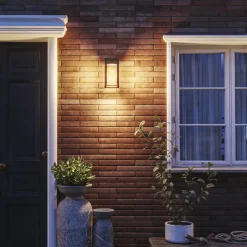 Philips LED buiten wandlamp Geri UE Sensor, hoekig, IP44