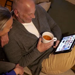 Philips LED Classic druppellamp E27P45 1,4W helder