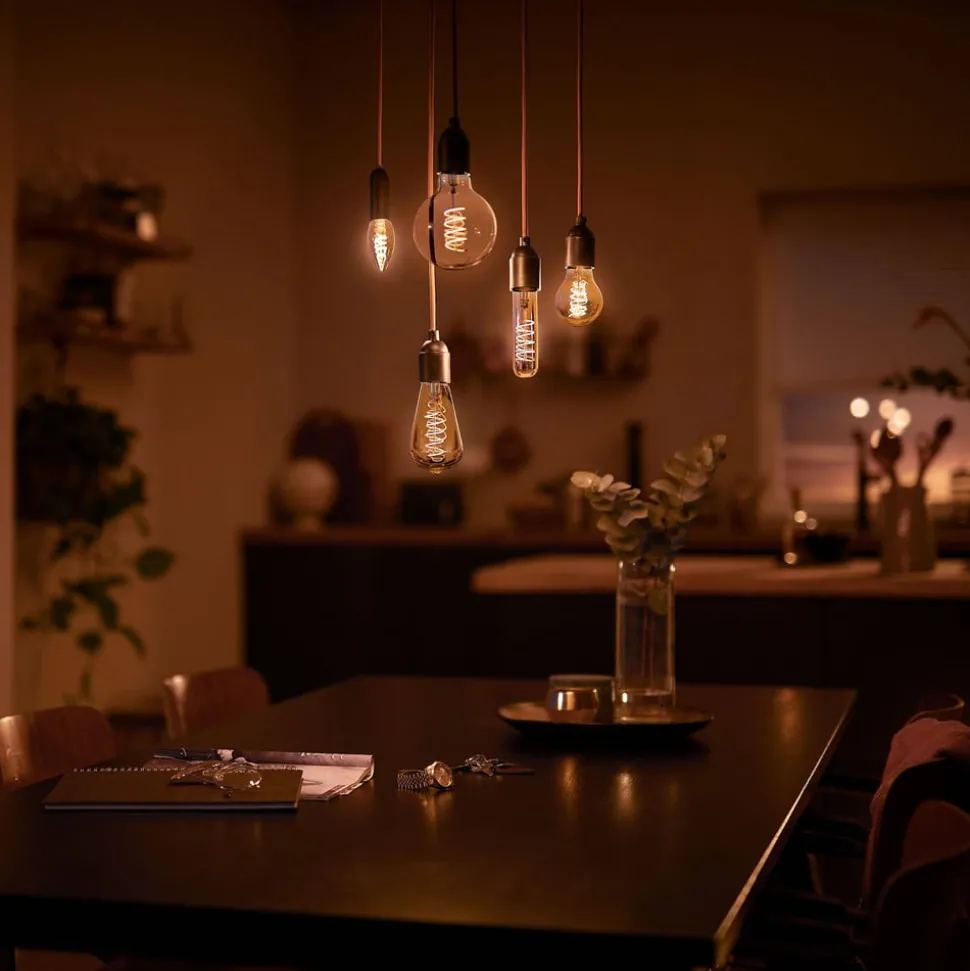 Philips LED Classic E14 P45 2,6W 1.800K goud dim