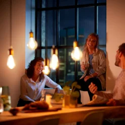 Philips LED lamp E27 A60 4W 1.800K goud dimbaar