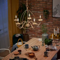 Philips LED lamp, E14 B35, 3,4 W, 2.700 K, WarmGlow