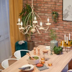 Philips LED lamp, E14 B35, 3,4 W, 2.700 K, WarmGlow