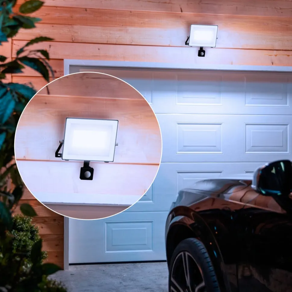 Philips LED-buitenspot Lois UE Sensor, 24 W, 5.000 K IP65