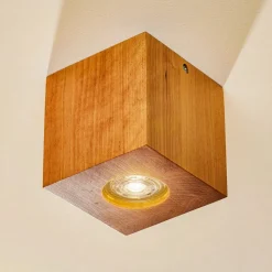 Plafondlamp Ara als houten kubus