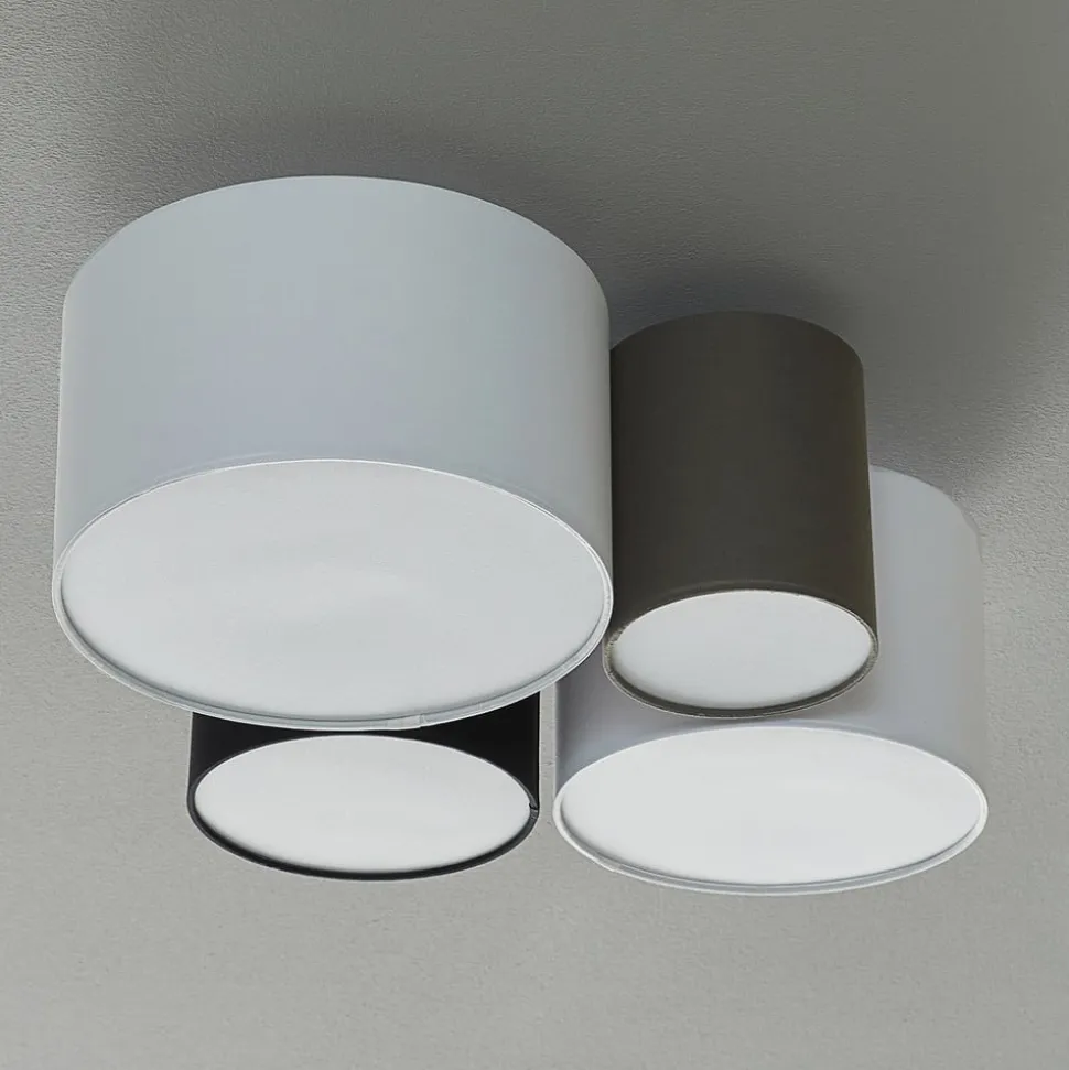 Plafondlamp Hotel met vier textiel lampenkappen