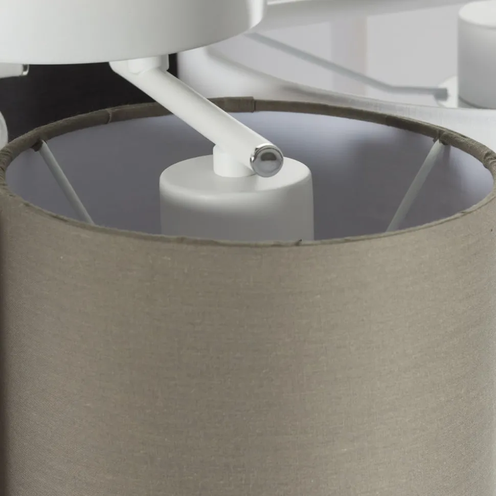 Plafondlamp Hotel met vier textiel lampenkappen