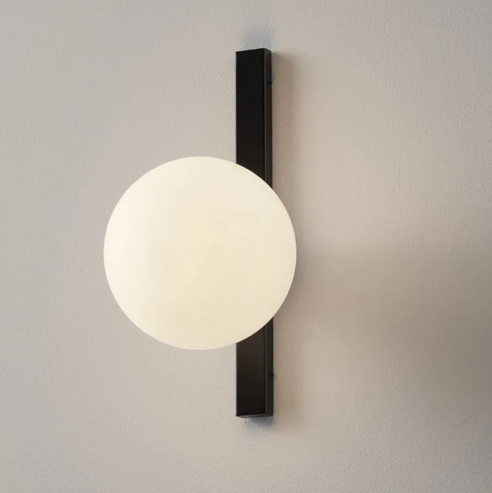 Pluto wandlamp, 1-lamp, zwart/wit, schakelaar