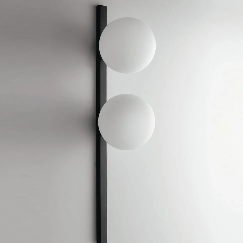 Pluto wandlamp, 2-lamps, zwart/wit, schakelaar